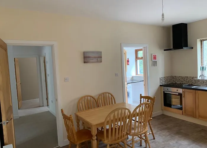 Secluded Hilltop Hideaway!