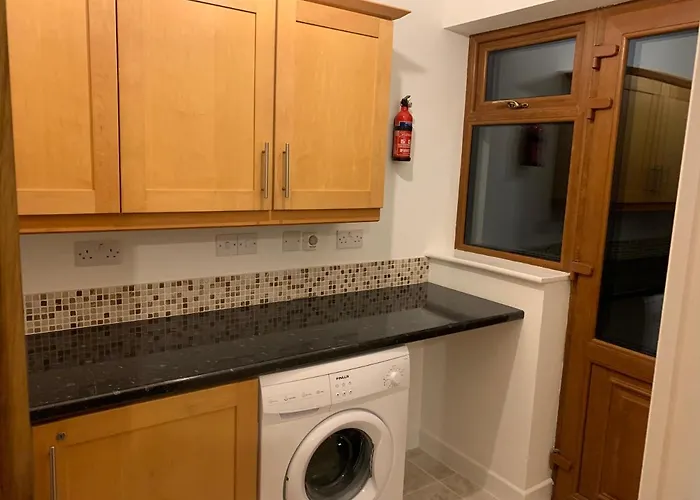 Secluded Hilltop Hideaway! * Westport