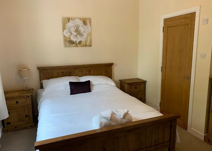 Secluded Hilltop Hideaway! Westport