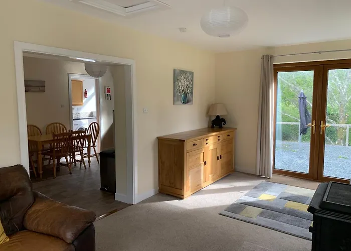 Secluded Hilltop Hideaway! *