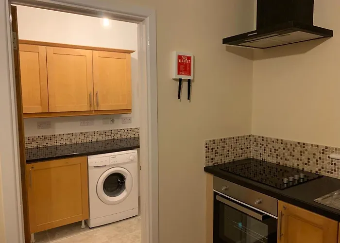 Secluded Hilltop Hideaway! * Westport