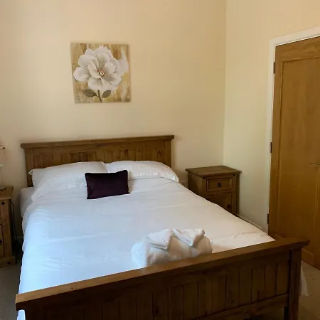 Secluded Hilltop Hideaway! ווסטפורט