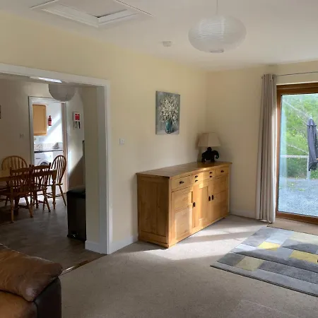 Secluded Hilltop Hideaway! *