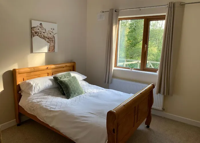 Secluded Hilltop Hideaway! Westport