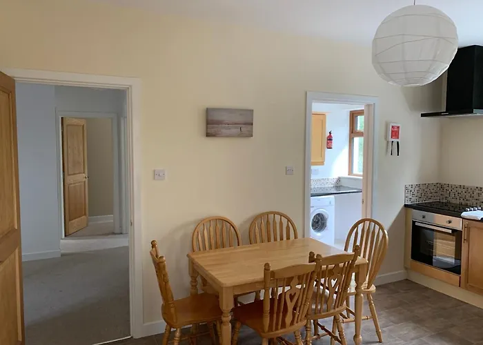 Secluded Hilltop Hideaway! * Westport